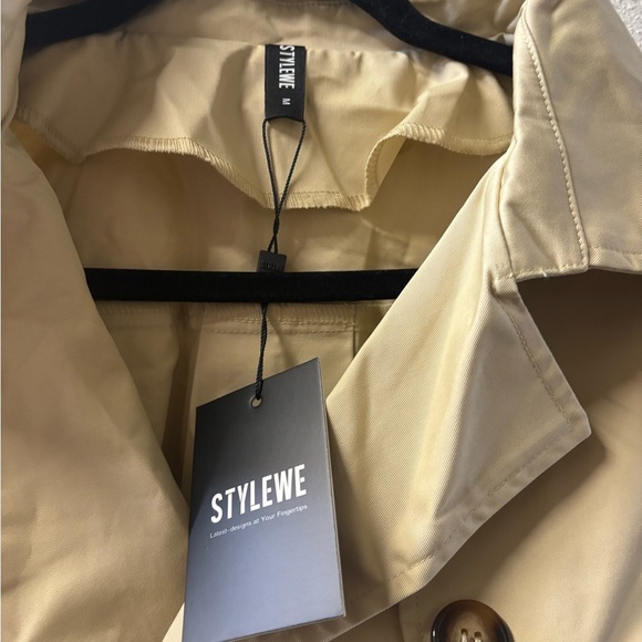 STYLEWE Tan Trench Coat with Notched Lapel and Hip Length - Picture 3 of 3